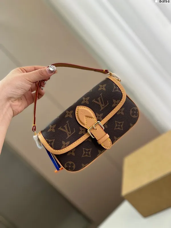 All Categories Official Website "Brand Women's Bags" Women's Bags 💙 LV 2025 New LV Crossbody Bag