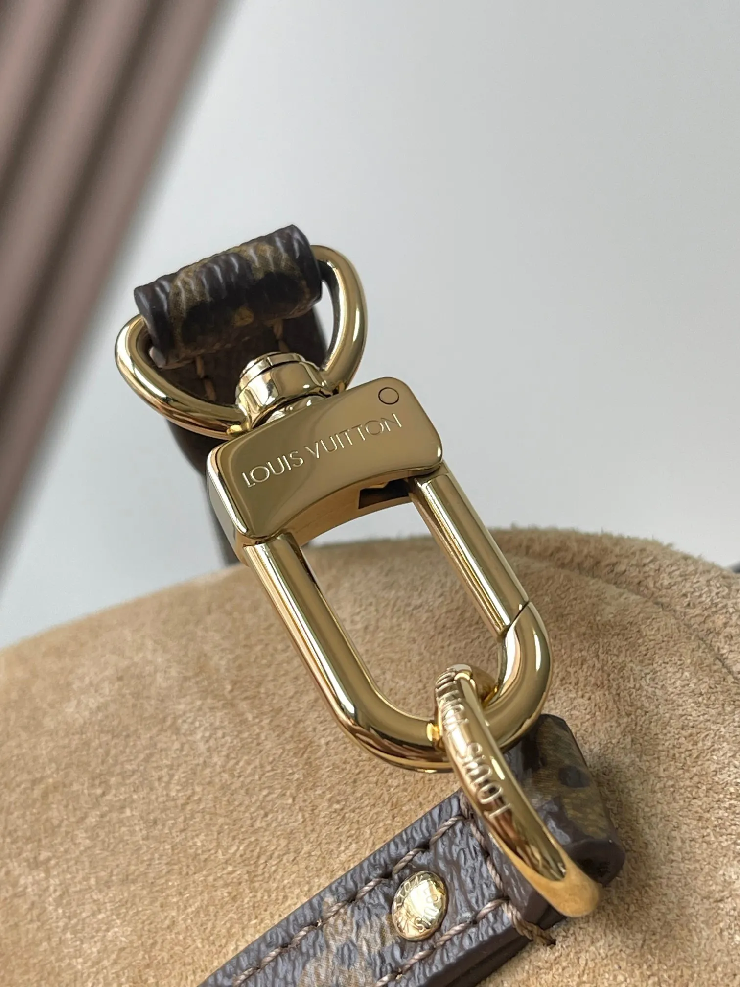 All Categories Official Website "Brand Women's Bags" Women's Bags 💙 LV 2026 New LV Crossbody Bag