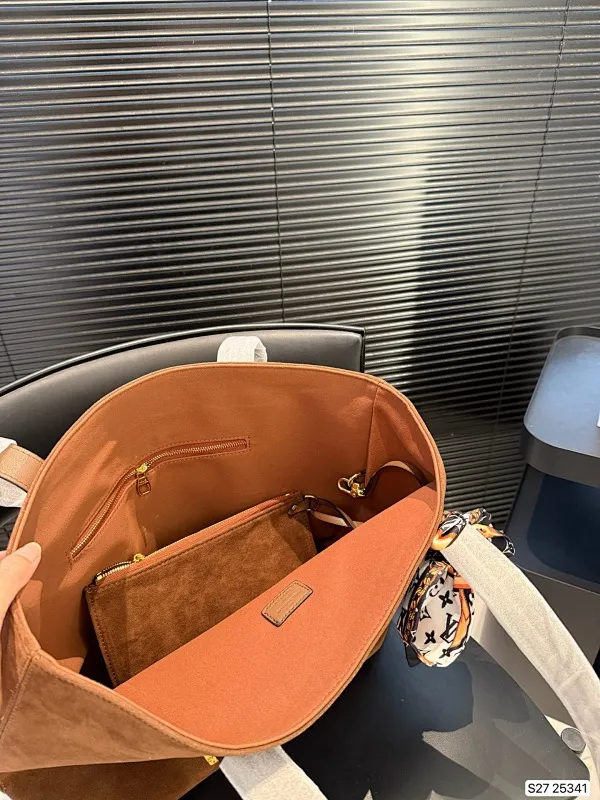 All Categories Official Website "Brand Women's Bags" Women's Bags 💙 LV 2025 New LV Suede Lock Armpit
