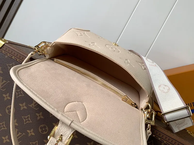 All Categories Official Website "Brand Women's Bags" Women's Bags 💙 LV 2026 New LV Crossbody Bag