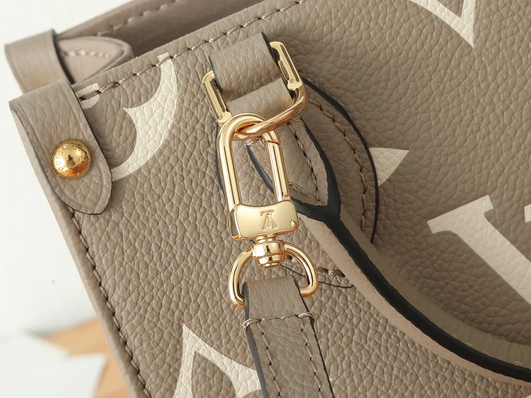 All Categories Official Website "Brand Women's Bags" Women's Bags 💙 LV LV 2026 New Crossbody Shoulder Bag