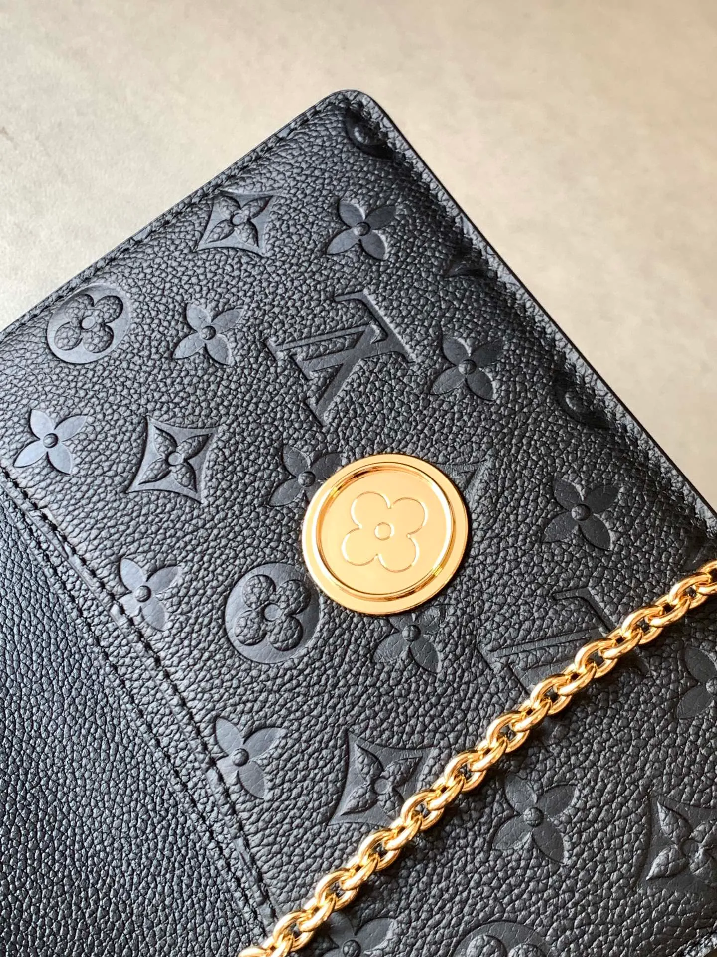 All Categories Official Website "Brand Women's Bags" Women's Bags 💙 LV 2026 New LV Crossbody Bag