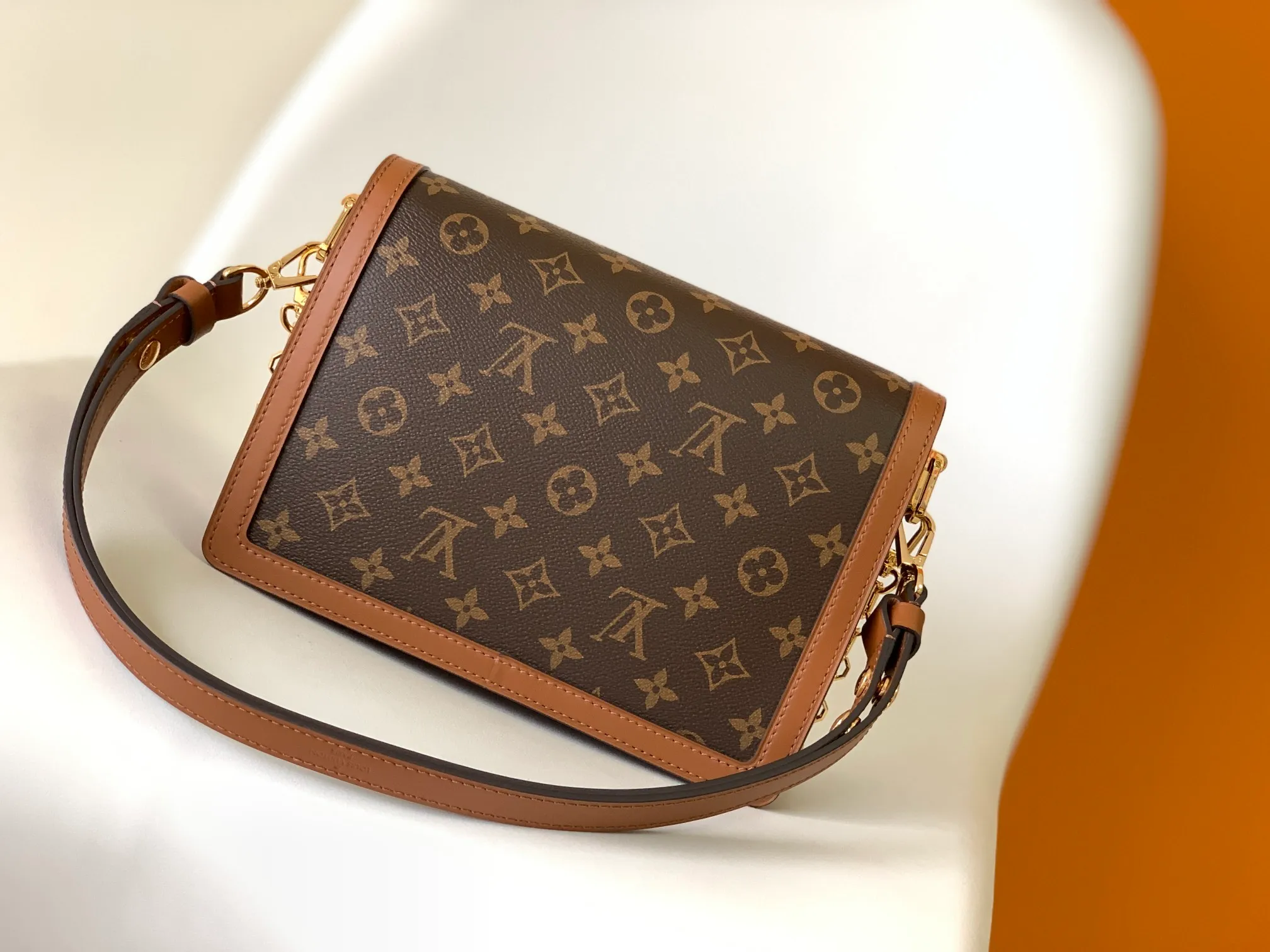 All categories Official website "Brand Women's Bags" Women's Bags 💙 LV replica LV, fine imitation LV bags, LV shoulder bags, 2023 official latest version LV crossbody bag, bag factory, original material, size: 24.5-19-6CM