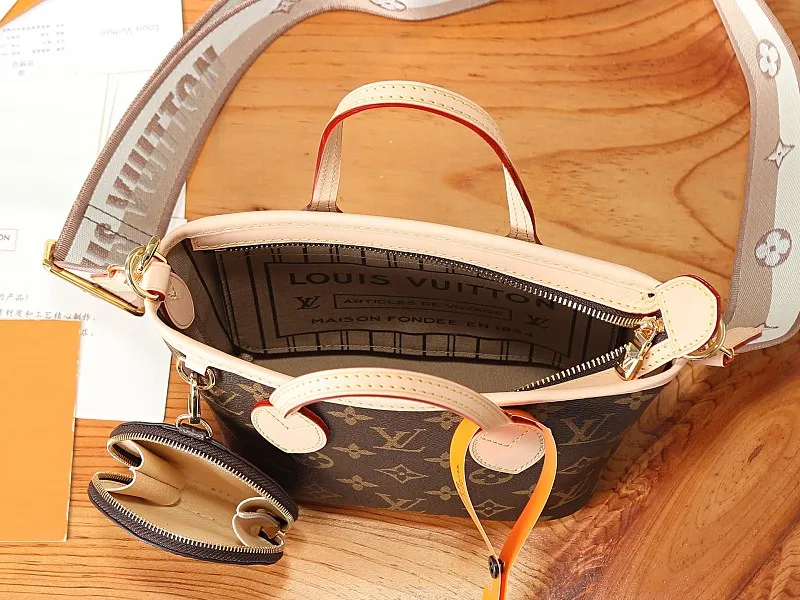 All Categories Official Website "Brand Women's Bags" Women's Bags 💙 LV LV 2026 New Handheld Shoulder Bag