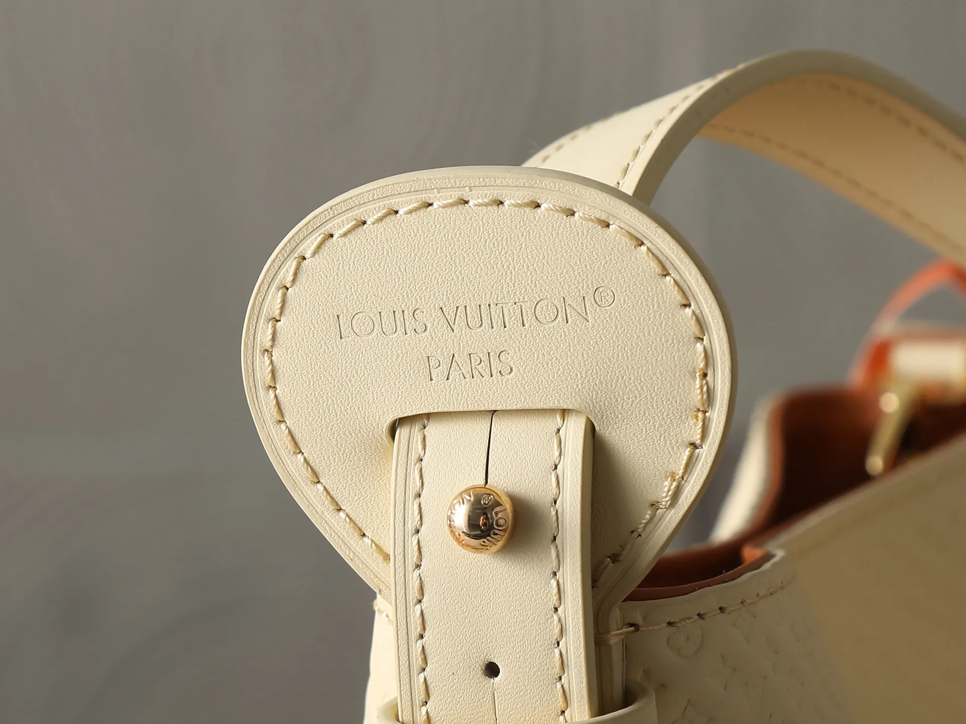 All Categories Official Website "Brand Women's Bags" Women's Bags 💙 LV LV 2026 New Crossbody Shoulder Bag