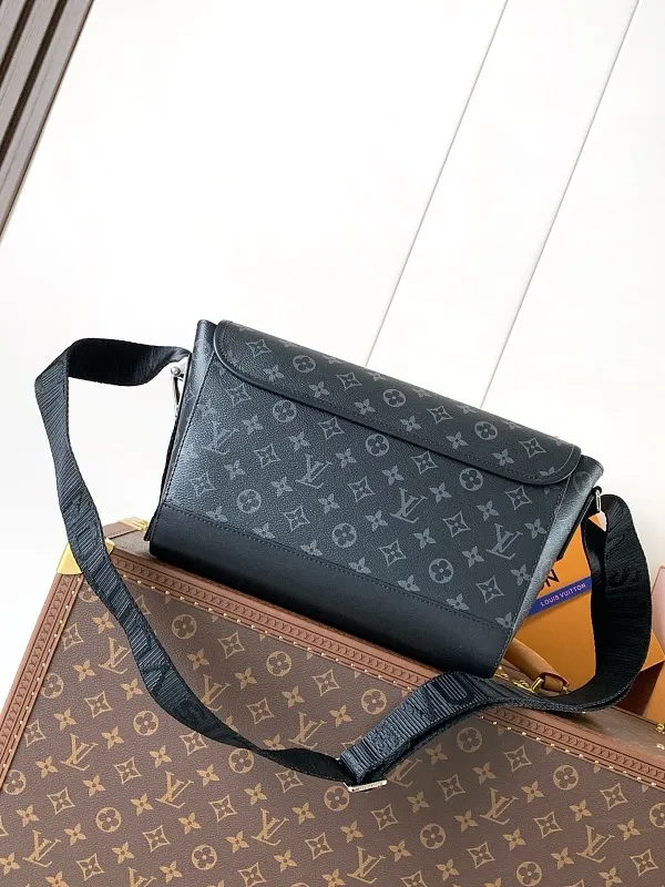 All Categories Official Website "Brand Women's Bags" Women's Bags 💙 LV 2026 New LV Crossbody Bag