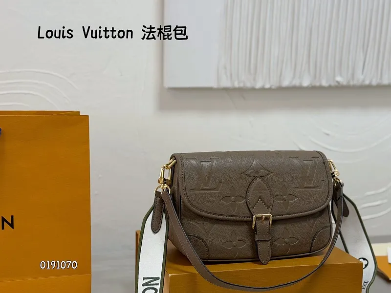 All Categories Official Website "Brand Women's Bags" Women's Bags 💙 LV 2026 New LV Crossbody Bag
