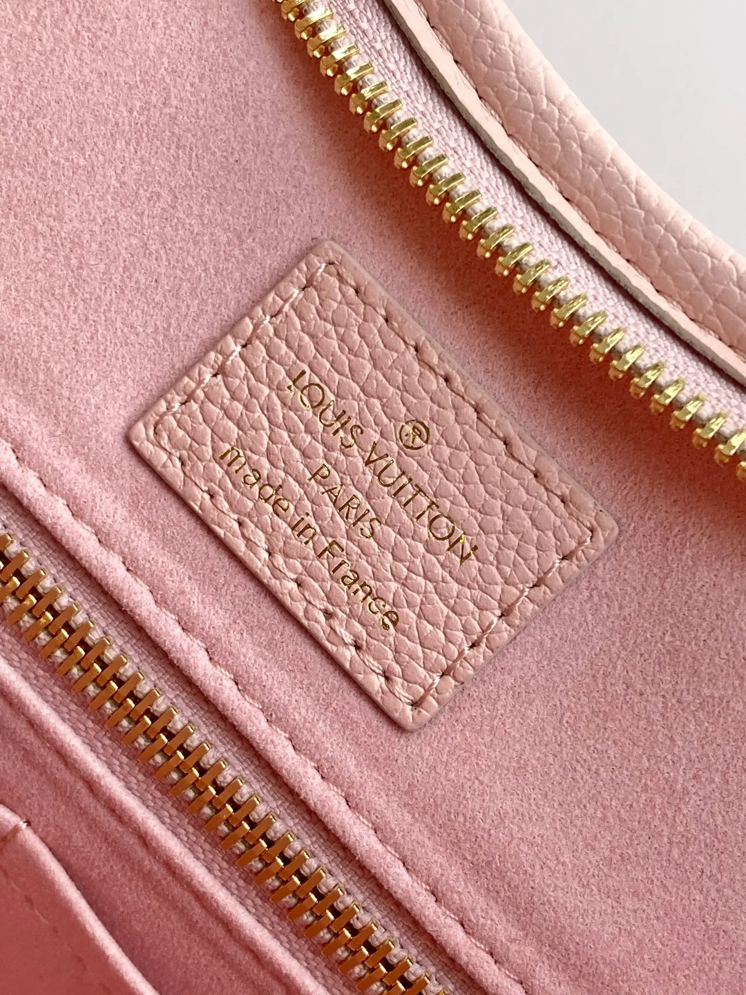 All Categories Official Website "Brand Women's Bags" Women's Bags 💙 LV 2026 New LV Underarm Bag