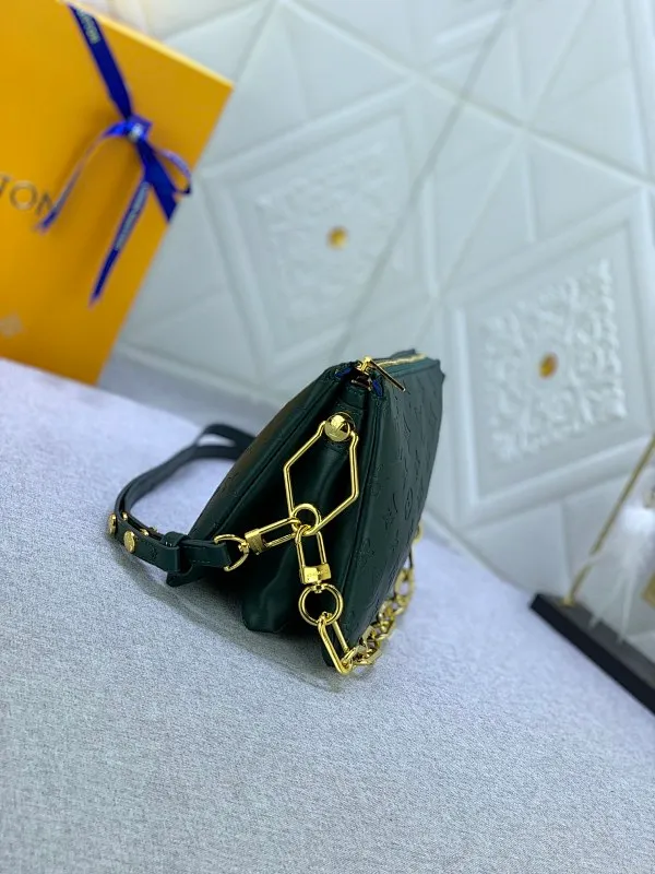 All categories Official website "Brand Women's Bags" Women's Bags 💙 LV Coussin BB handbags made a splash at the 2021 spring and summer fashion show. Monogram embossed puffy sheepskin creates a pillow-shaped structure that brings an edgy edge to a simple design. It can be worn cross-body using the shoulder strap or transformed into a chain baguette bag, or can be carried under the arm. Detailed features 20 x 16