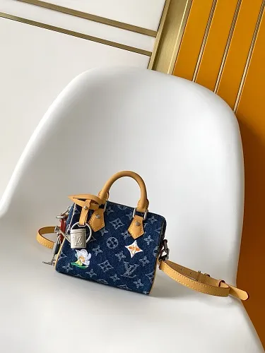 All Categories Official Website "Brand Women's Bags" Women's Bags 💙 LV 2026 New LV Crossbody Bag