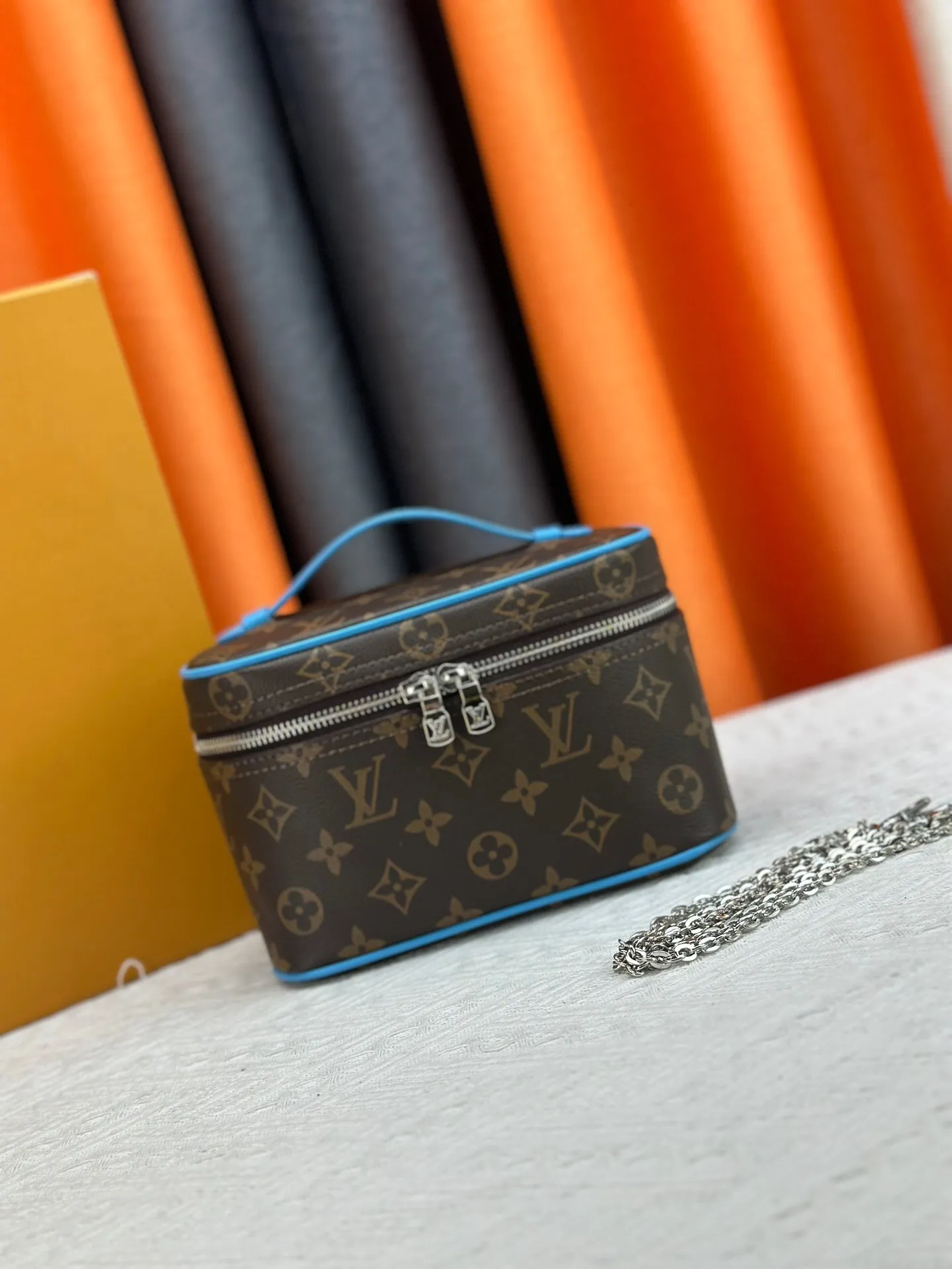 All Categories Official Website "Brand Women's Bags" Women's Bags 💙 LV 2024 New LV Cosmetic Bag