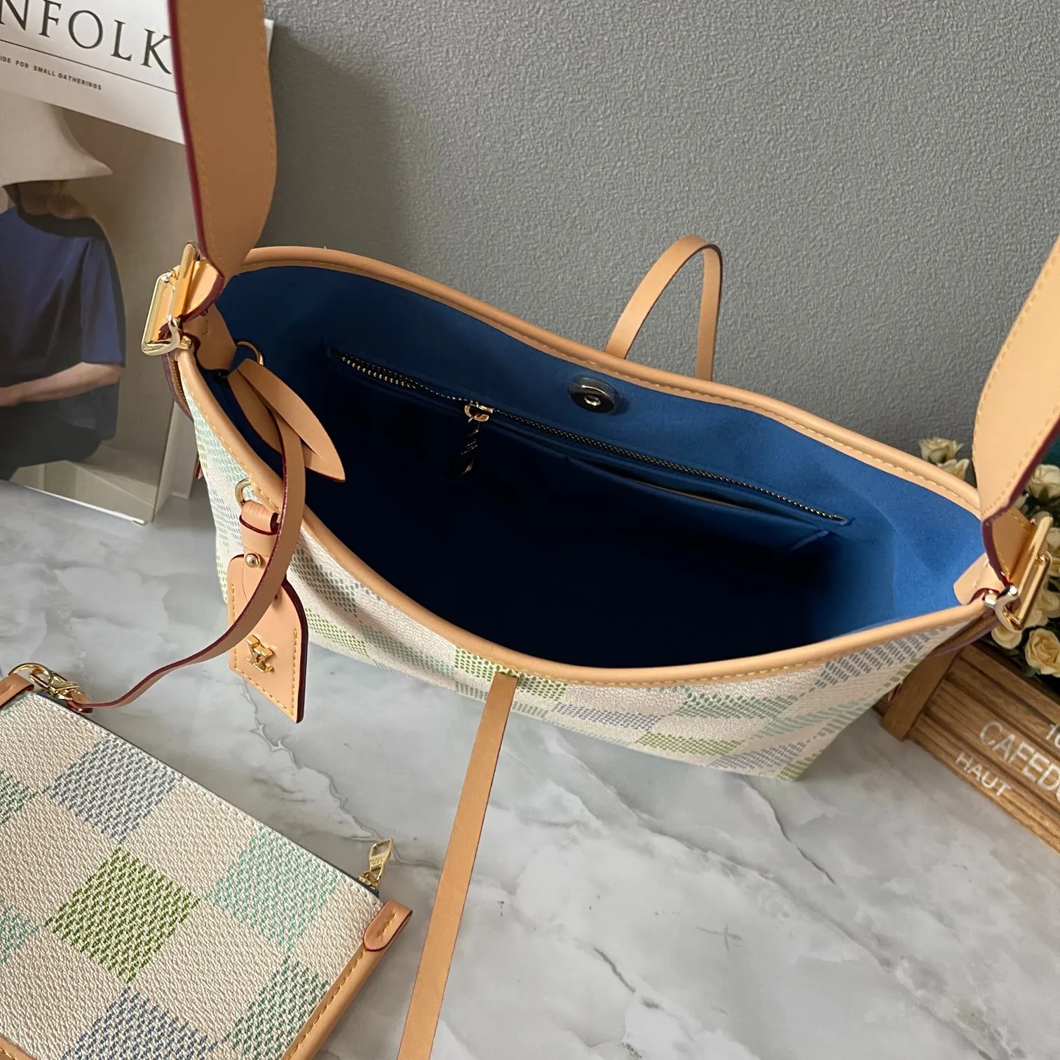 All Categories Official Website "Brand Women's Bags" Women's Bags 💙 LV 2024 New LV Crossbody Bag