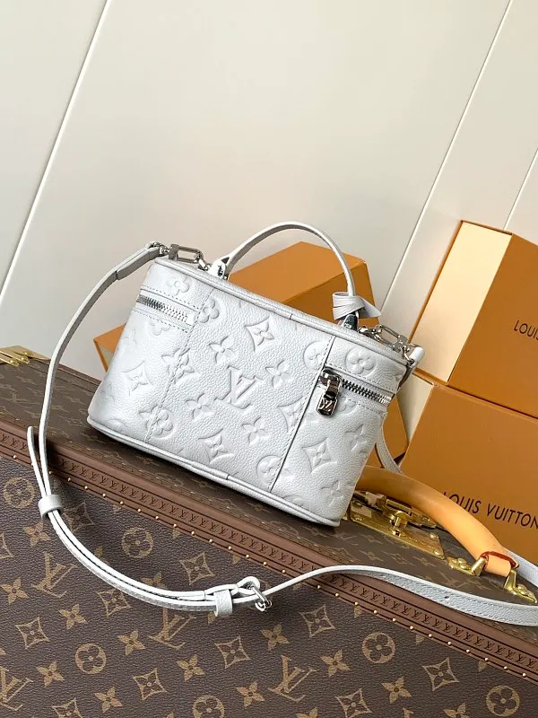 All Categories Official Website "Brand Women's Bags" Women's Bags 💙 LV 2026 Official Website New LV Crossbody Bag