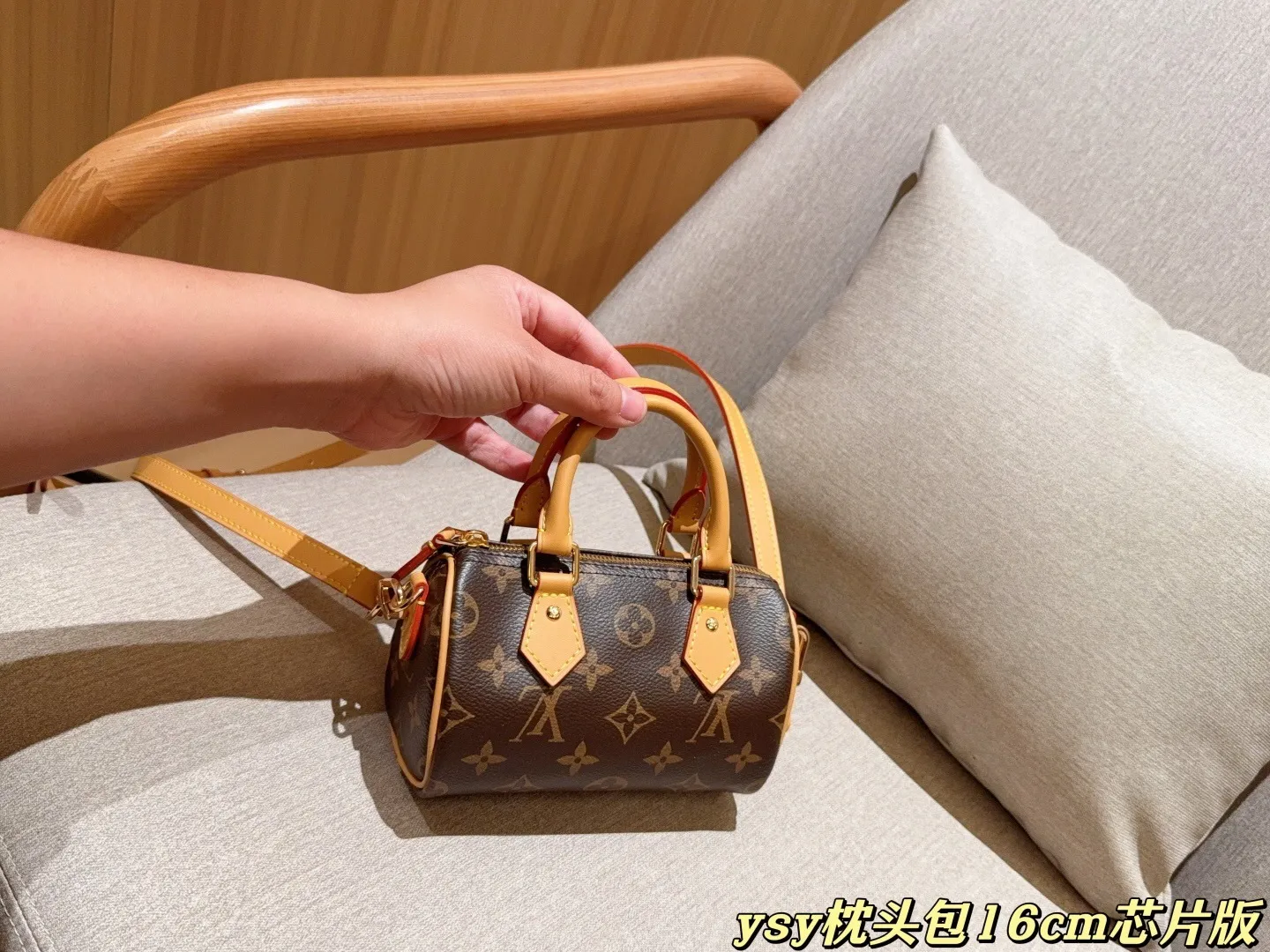 All Categories Official Website "Brand Women's Bags" Women's Bags 💙 LV 2025 New LV Crossbody Bag