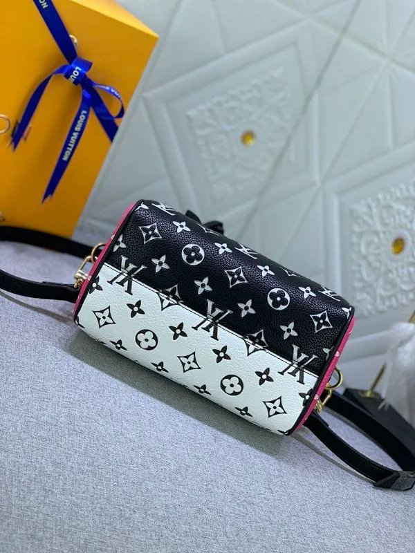 All categories Official website "Brand Women's Bags" Women's Bags 💙 LV replica LV, fine imitation LV bags, LV shoulder bags, 2023 official latest version LV pillow bag, bag factory, original material, size: 20.5-13.5-12CM