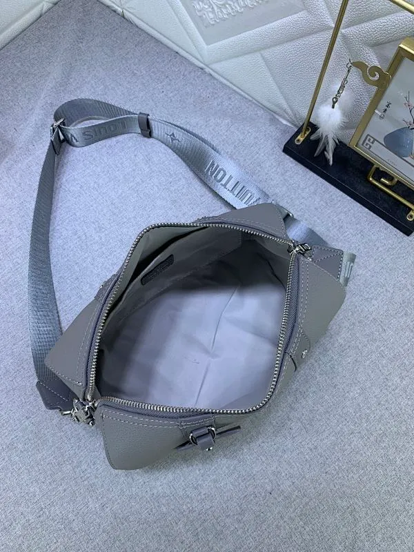All categories Official website "Brand Women's Bags" Women's Bags 💙 LV replica LV, fine imitation LV bags, LV handbags, 2023 official latest version LV cowhide leather travel bag, bag factory, original material, size: 27-17-13CM