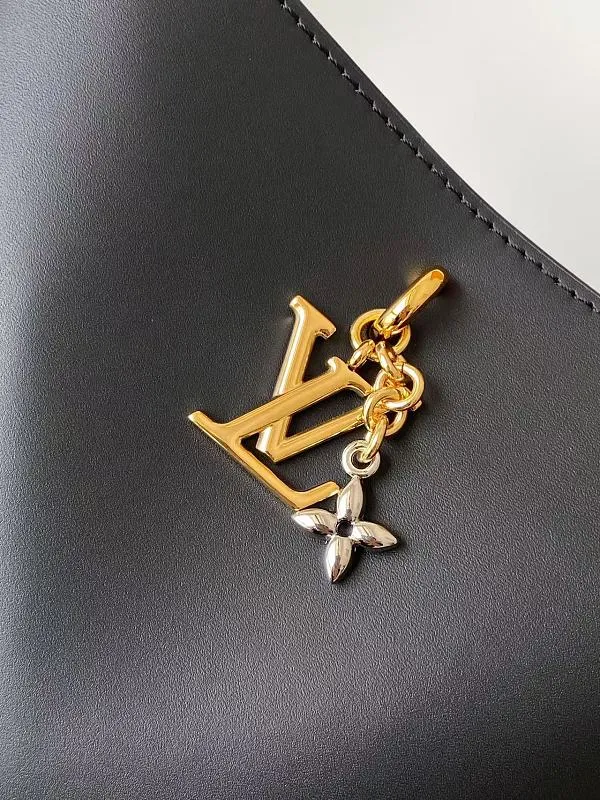 All Categories Official Website "Brand Women's Bags" Women's Bags 💙 LV 2026 Official Website New LV Crossbody Bag