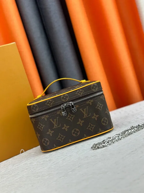 All Categories Official Website "Brand Women's Bags" Women's Bags 💙 LV 2024 New LV Cosmetic Bag