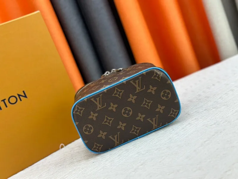 All Categories Official Website "Brand Women's Bags" Women's Bags 💙 LV 2024 New LV Cosmetic Bag