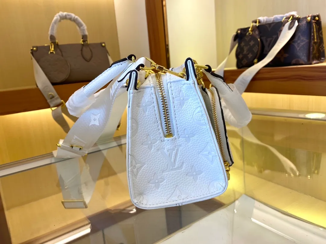 All Categories Official Website "Brand Women's Bags" Women's Bags 💙 LV 2023 New LV Crossbody Bag