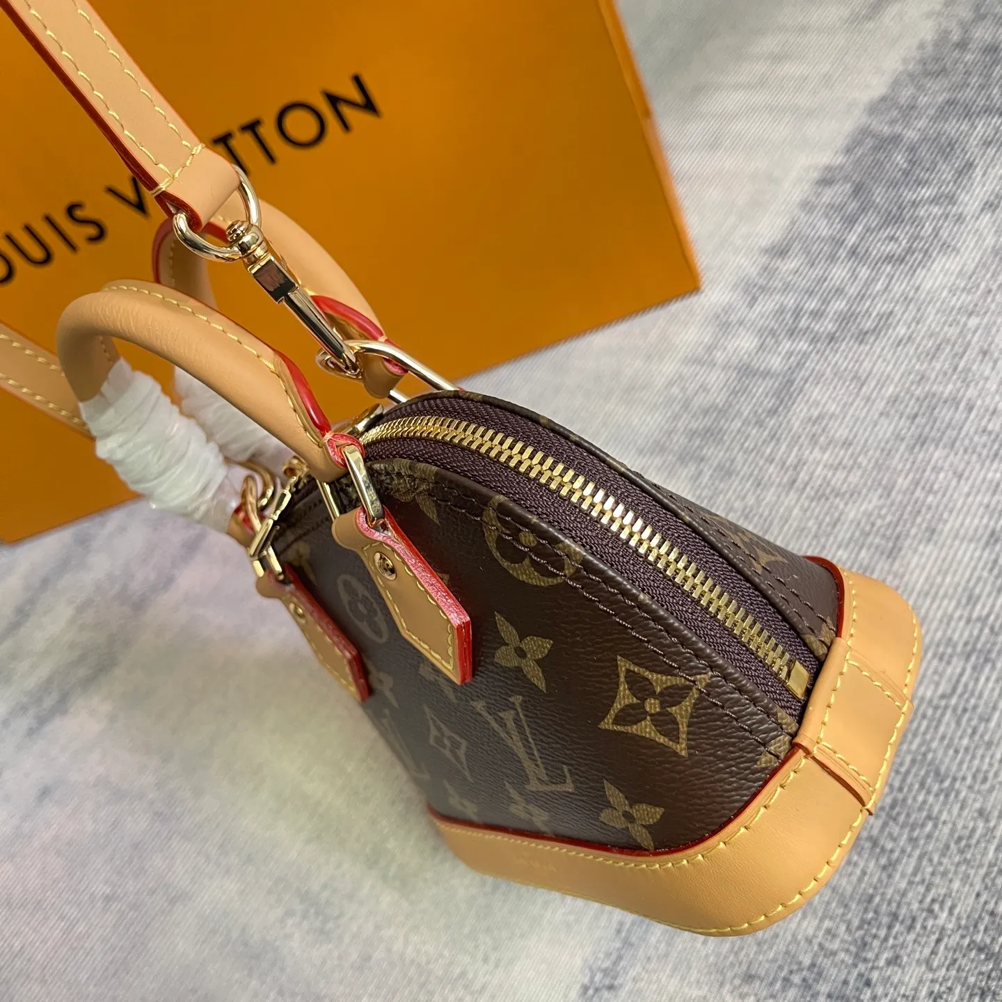 All Categories Official Website "Brand Women's Bags" Women's Bags 💙 LV 2026 New LV Crossbody Bag