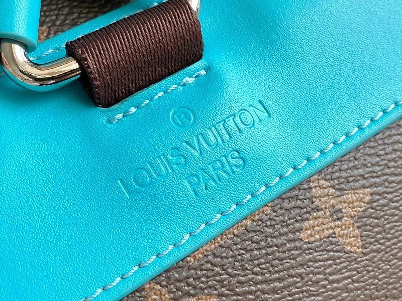 All categories 💚 Authentic bags 💚 LV LV classic backpack