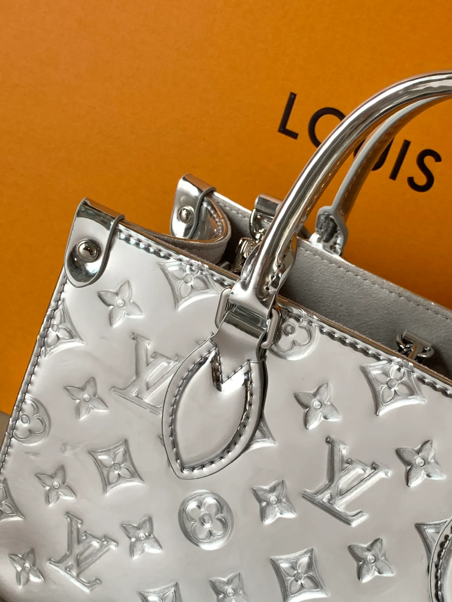 All Categories Official Website "Brand Women's Bags" Women's Bags 💙 LV 2026 New LV Crossbody Bag