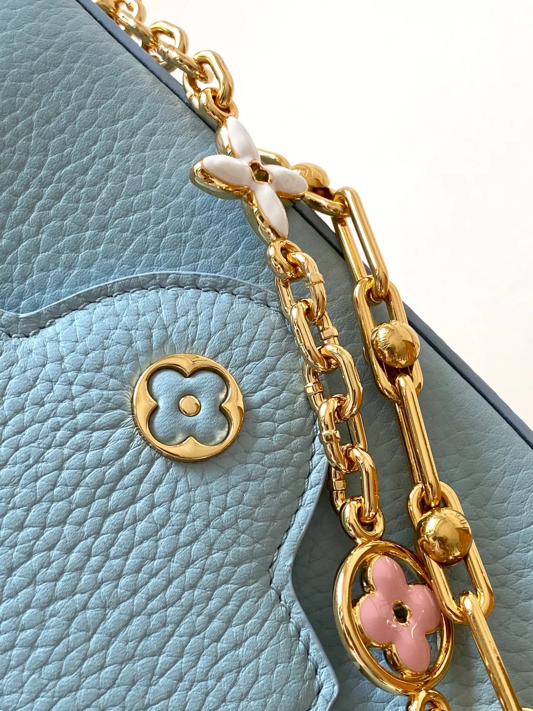 All Categories Official Website "Brand Women's Bags" Women's Bags 💙 LV 2026 Official Website New LV Crossbody Bag