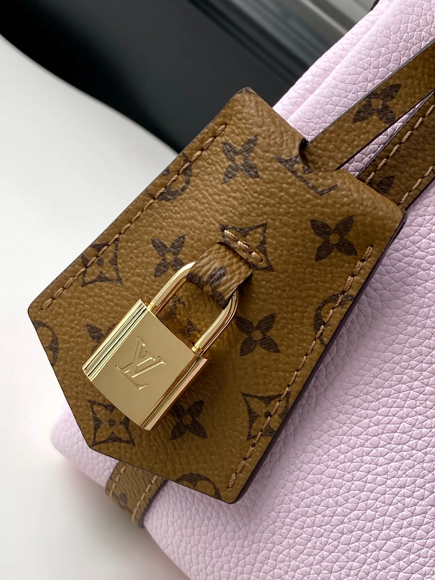 All Categories Official Website "Brand Women's Bags" Women's Bags 💙 LV 2026 Official Website New LV Crossbody Bag