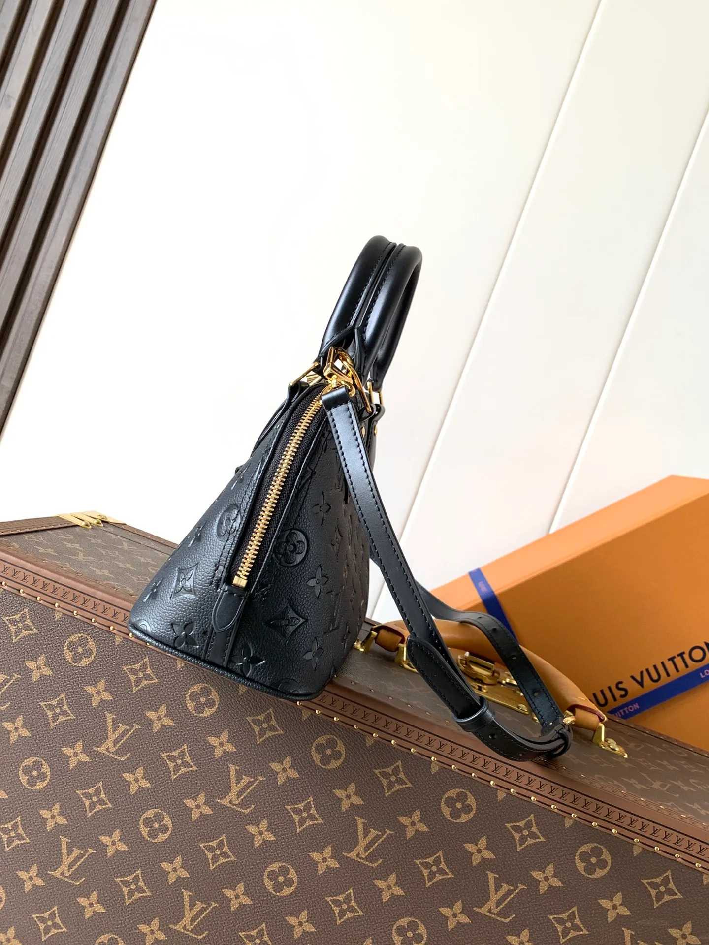 All Categories Official Website "Brand Women's Bags" Women's Bags 💙 LV 2026 New LV Crossbody Bag