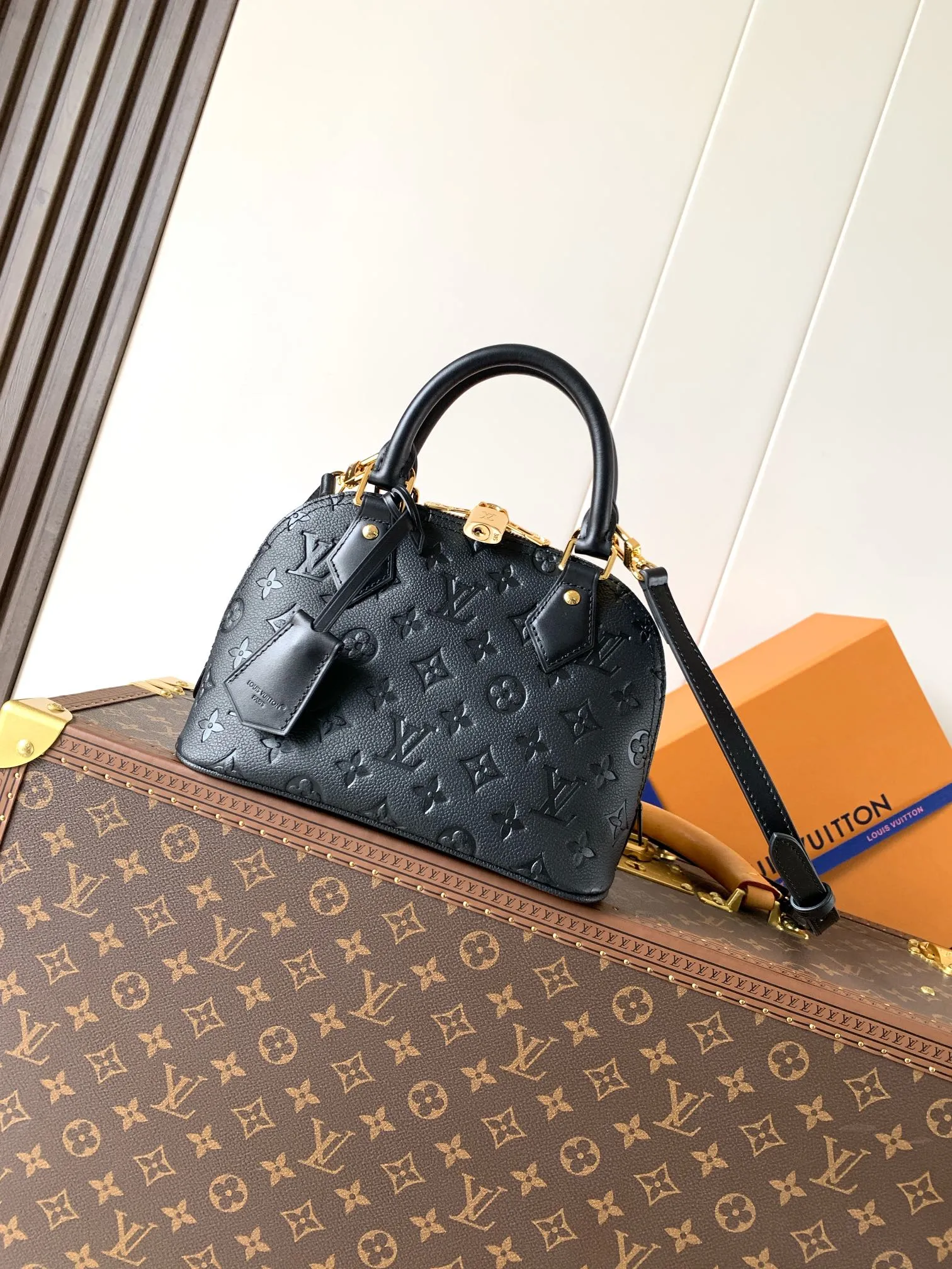All Categories Official Website "Brand Women's Bags" Women's Bags 💙 LV 2026 New LV Crossbody Bag
