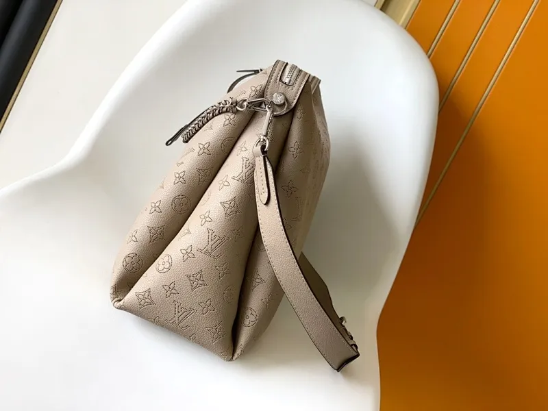 All Categories Official Website "Brand Women's Bags" Women's Bags 💙 LV 2026 New LV Crossbody Bag