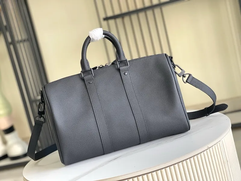 All categories 💚 Authentic bags 💚 LV 2026 new LV travel bag