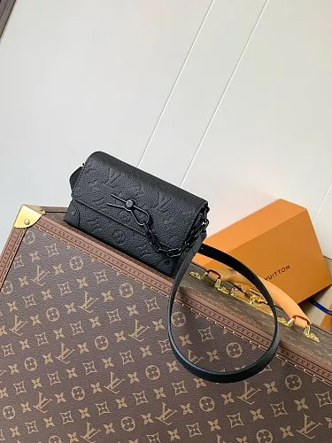 All Categories Official Website "Brand Women's Bags" Women's Bags 💙 LV 2026 New LV Crossbody Bag