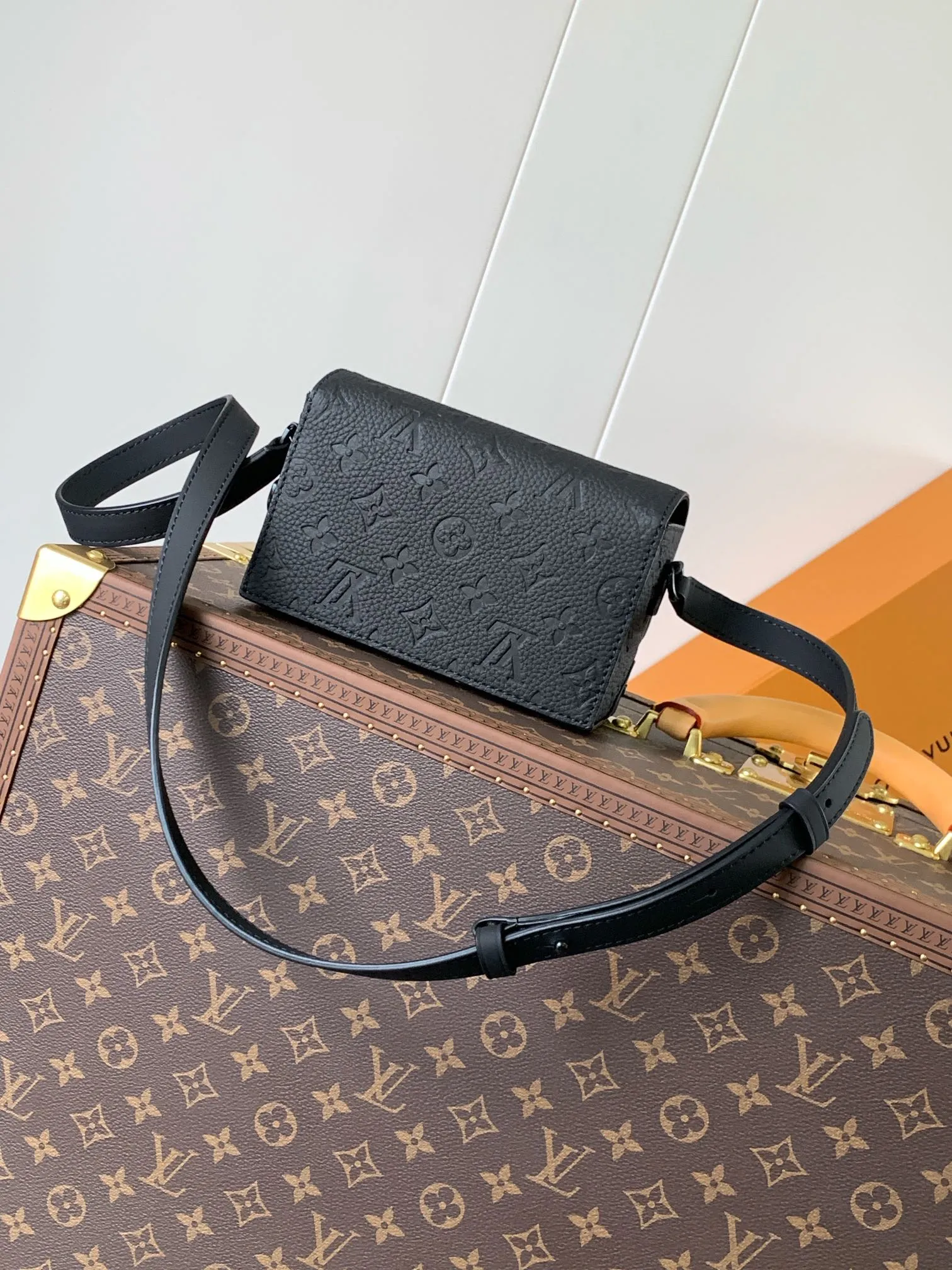 All Categories Official Website "Brand Women's Bags" Women's Bags 💙 LV 2026 New LV Crossbody Bag