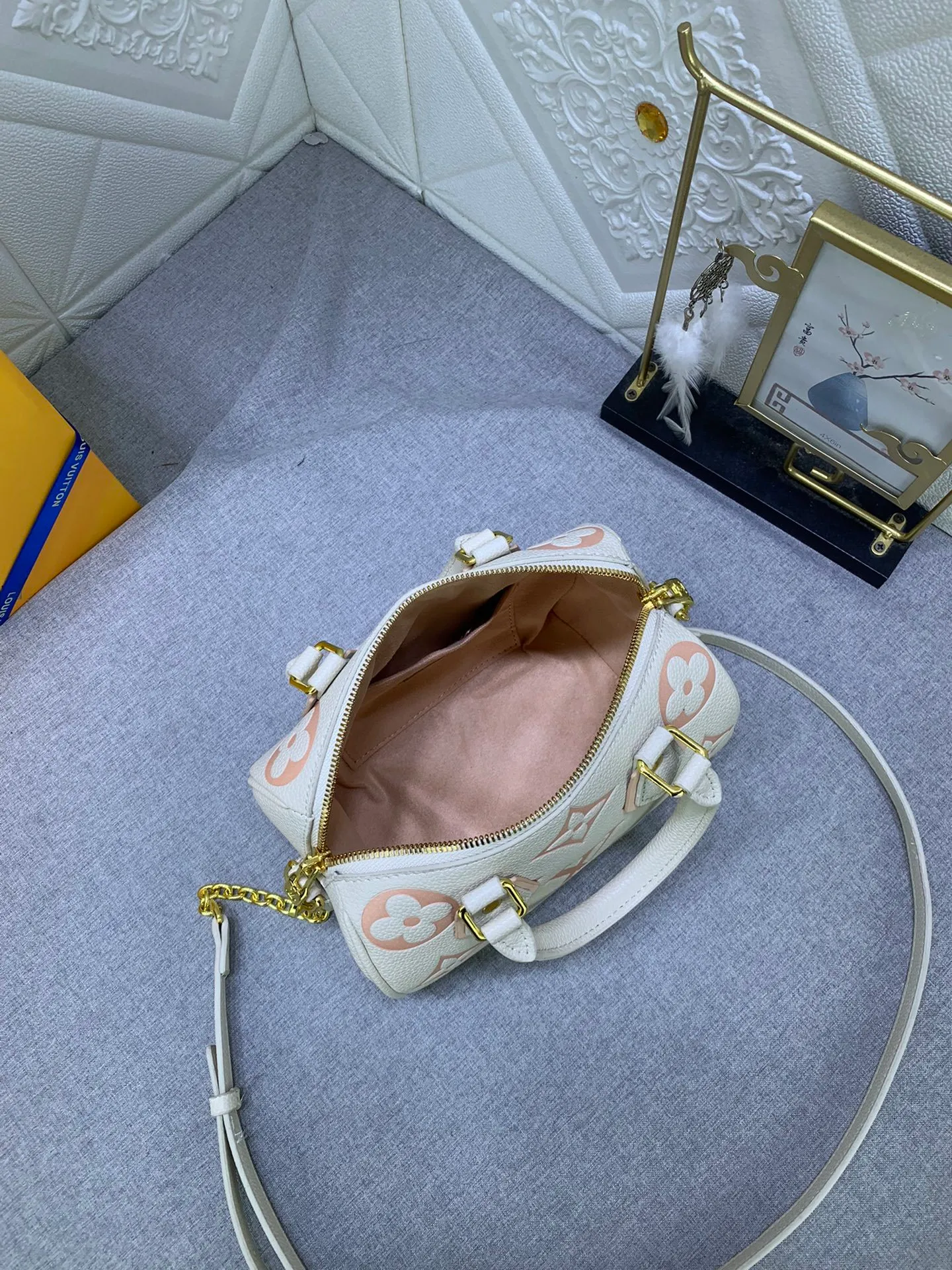 All Categories Official Website "Brand Women's Bags" Women's Bags 💙 LV 2024 New LV Crossbody Bag