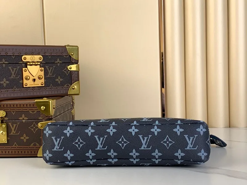 All categories 💚 Authentic bags 💚 LV 2024 official website new LV clutch bag