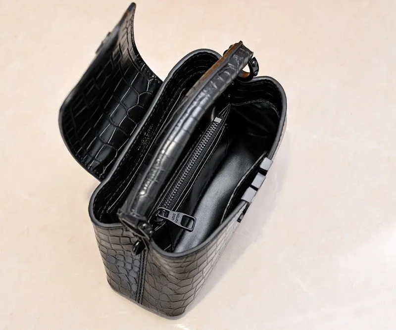 All Categories Official Website "Brand Women's Bags" Women's Bags 💙 LV 2024 Official Website New LV Crossbody Bags