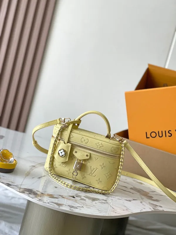All categories 💚 Authentic bags 💚 LV 2024 official website new LV crossbody bag