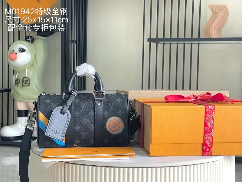 All Categories 💚 Authentic Grade Bags 💚 LV 2026 New LV Top Replica Crossbody Shoulder Bag