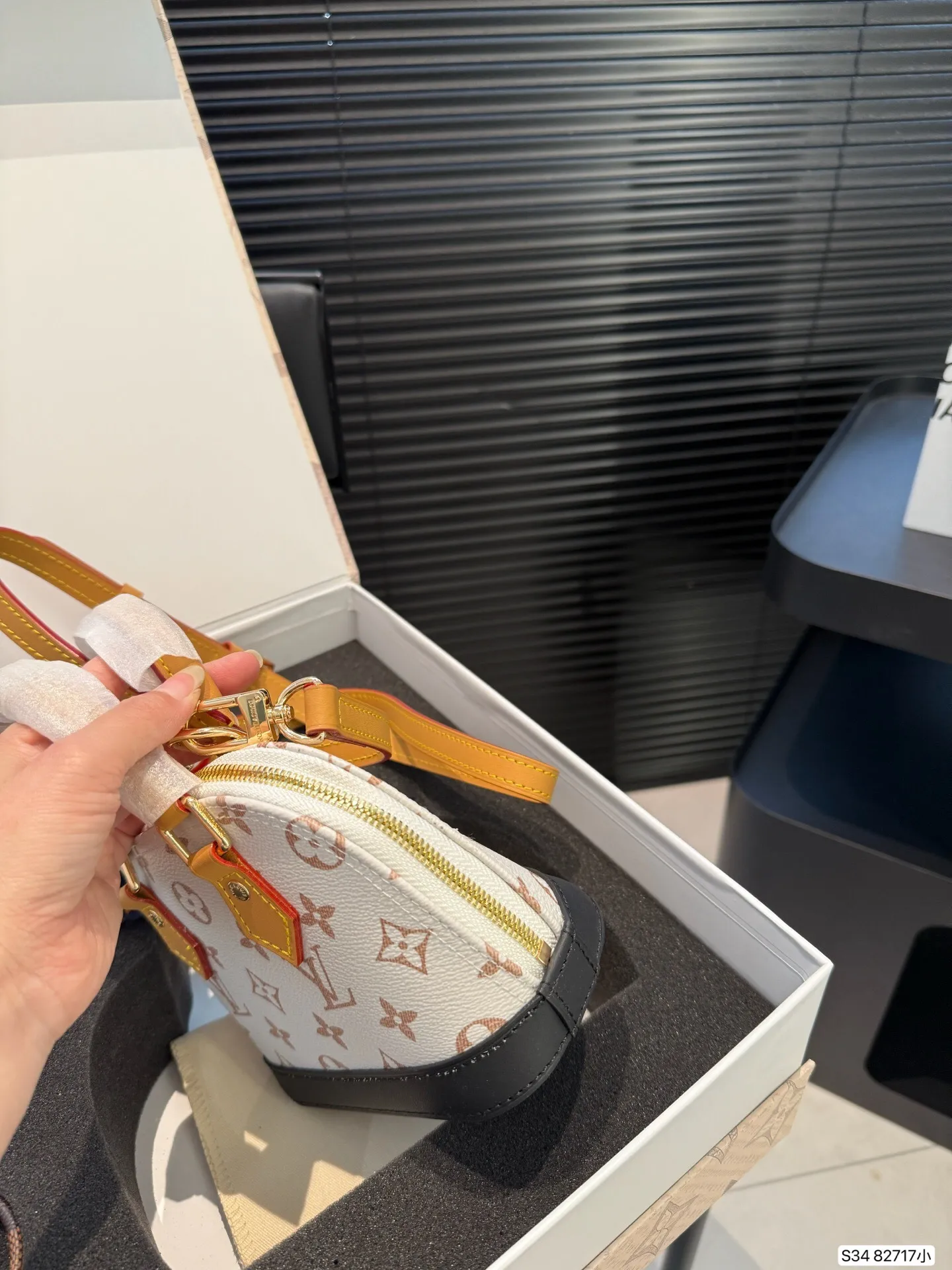 All Categories Official Website "Brand Women's Bags" Women's Bags 💙 LV 2025 New LV Crossbody Bag