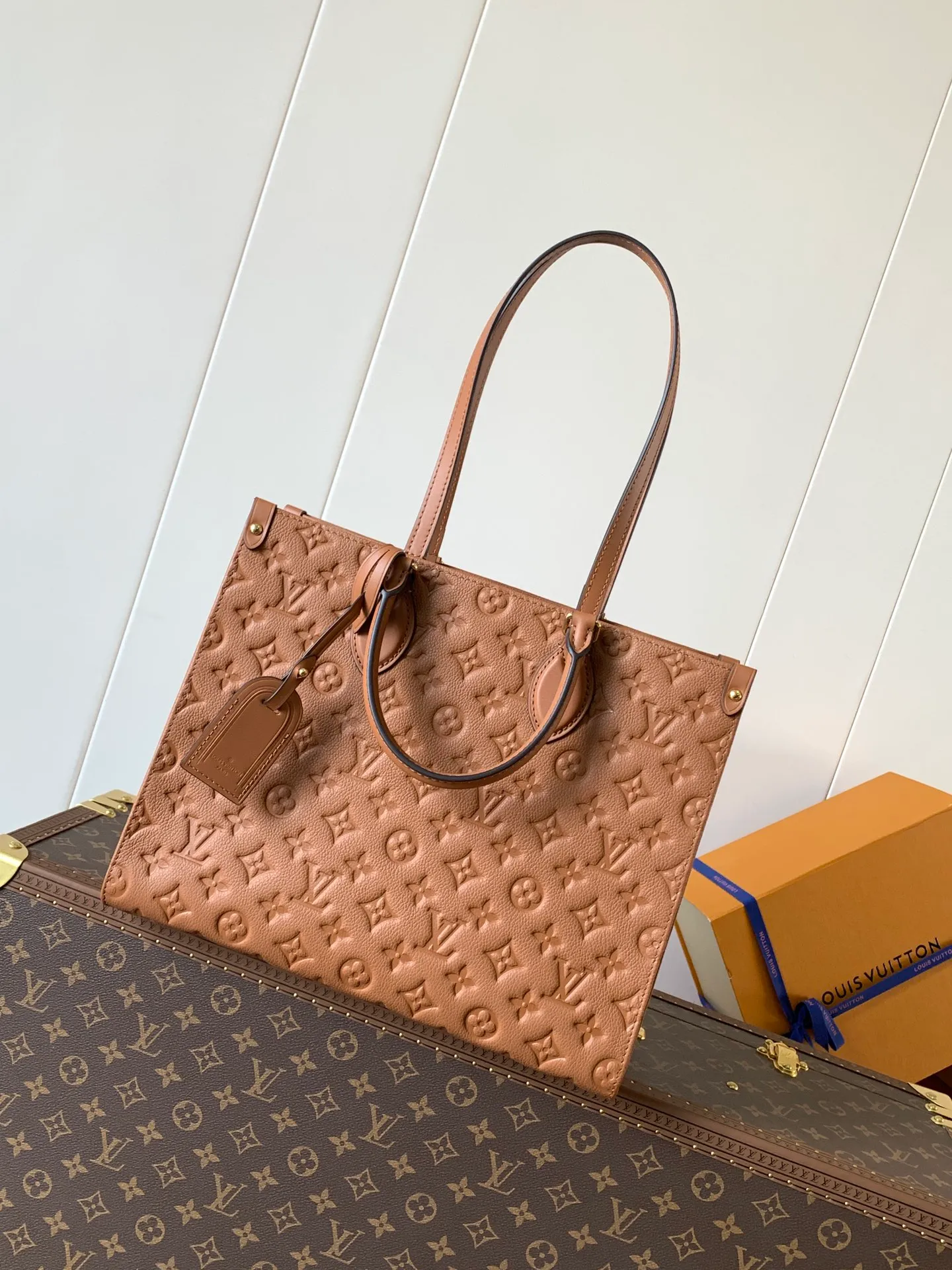 All categories Official website "Brand Women's Bags" Women's Bags 💙 LV 2026 new LV hand-held crossbody bag