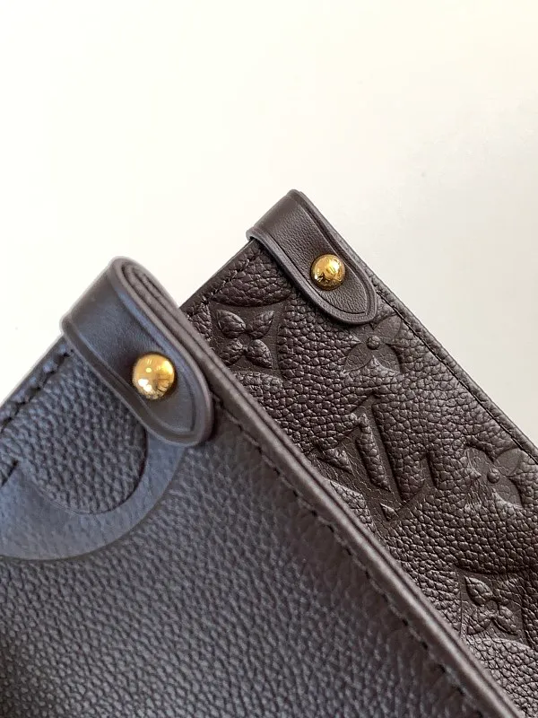 All categories Official website "Brand Women's Bags" Women's Bags 💙 LV 2026 new LV hand-held crossbody bag