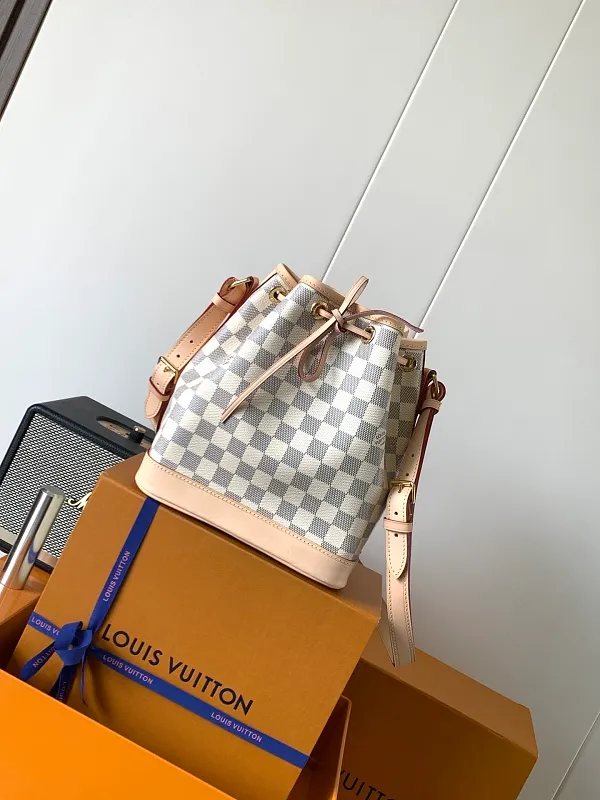 All Categories Official Website "Brand Women's Bags" Women's Bags 💙 LV 2026 New LV Crossbody Bag