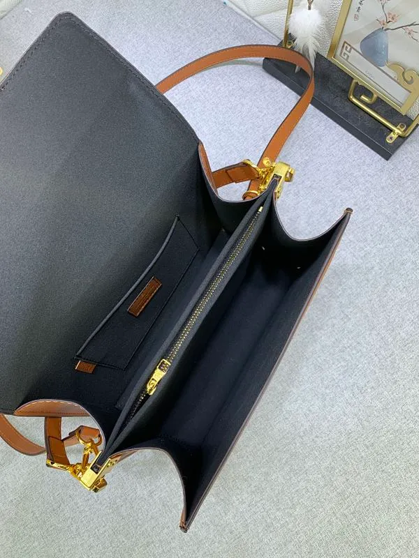All Categories Official Website "Brand Women's Bags" Women's Bags 💙 LV 2023 New LV Crossbody Bag Wholesale