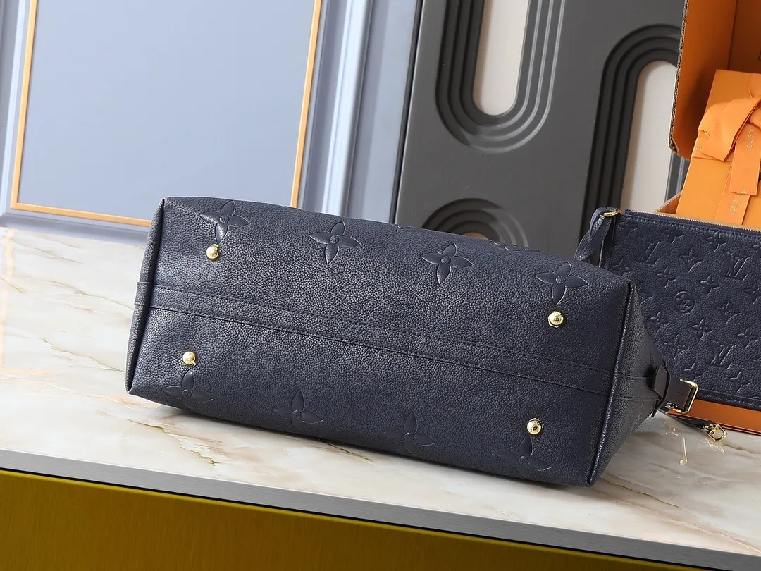 All categories Official website "Brand Women's Bags" Women's Bags 💙 LV 2025 new LV armpit bag