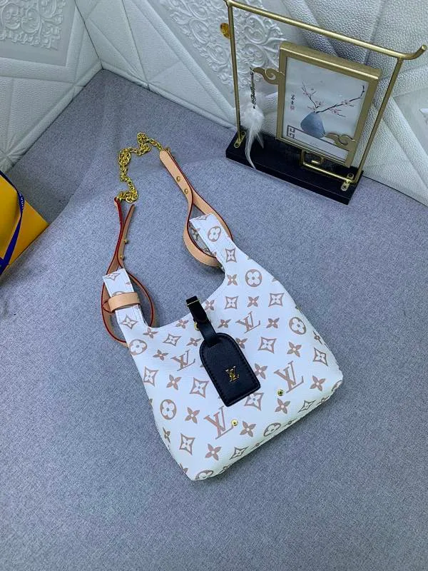 All Categories Official Website "Brand Women's Bags" Women's Bags 💙 LV 2024 New LV Crossbody Bag