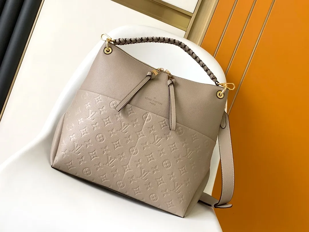 All Categories Official Website "Brand Women's Bags" Women's Bags 💙 LV 2026 New LV Crossbody Bag