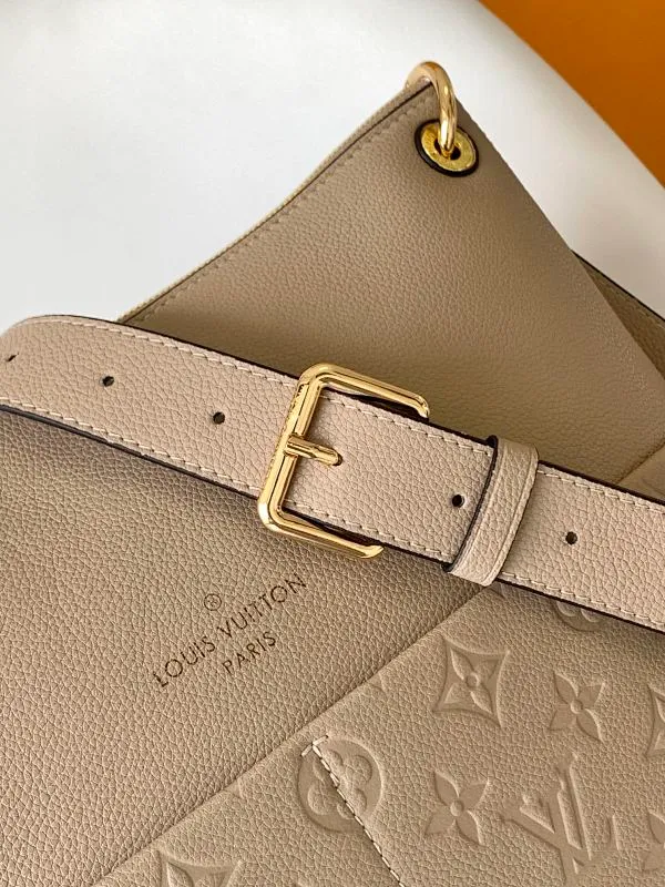 All Categories Official Website "Brand Women's Bags" Women's Bags 💙 LV 2026 New LV Crossbody Bag