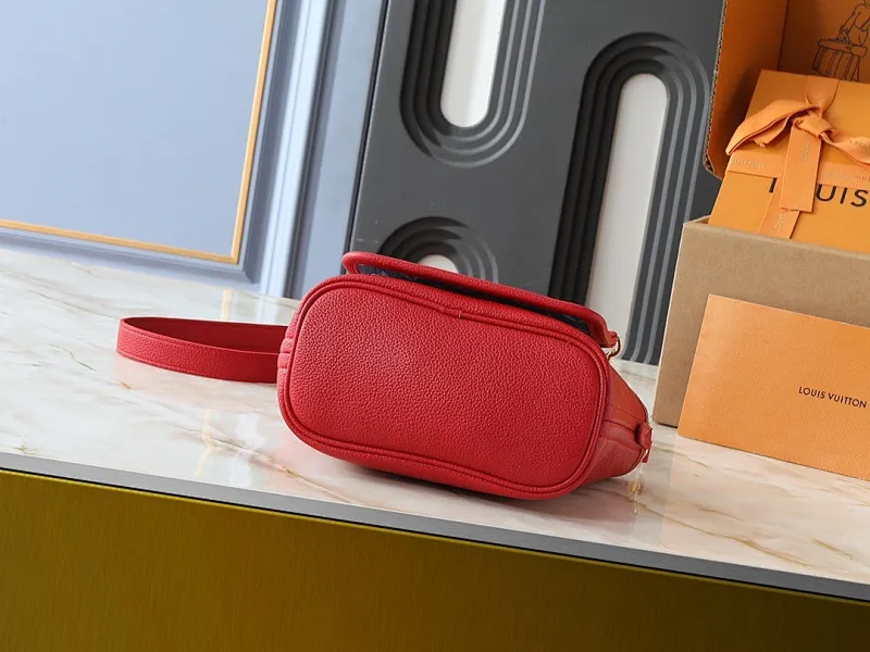 All Categories Official Website "Brand Women's Bags" Women's Bags 💙 LV 2025 New LV Crossbody Bag